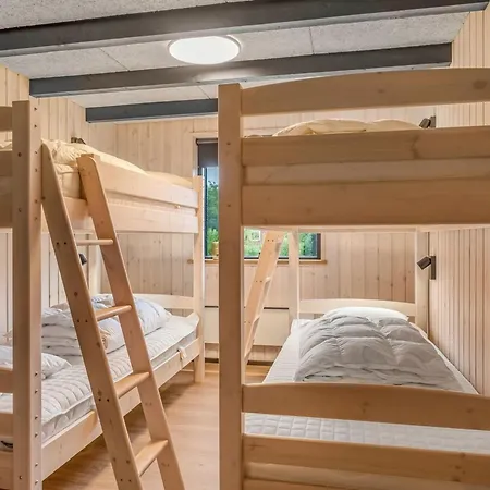 Diuri - 500m To The Fjord By Interhome