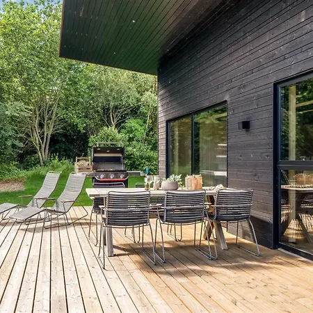 Diuri - 500m To The Fjord By Interhome