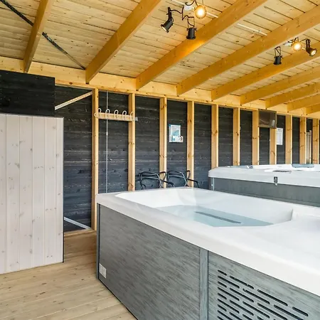 Diuri - 500m To The Fjord By Interhome